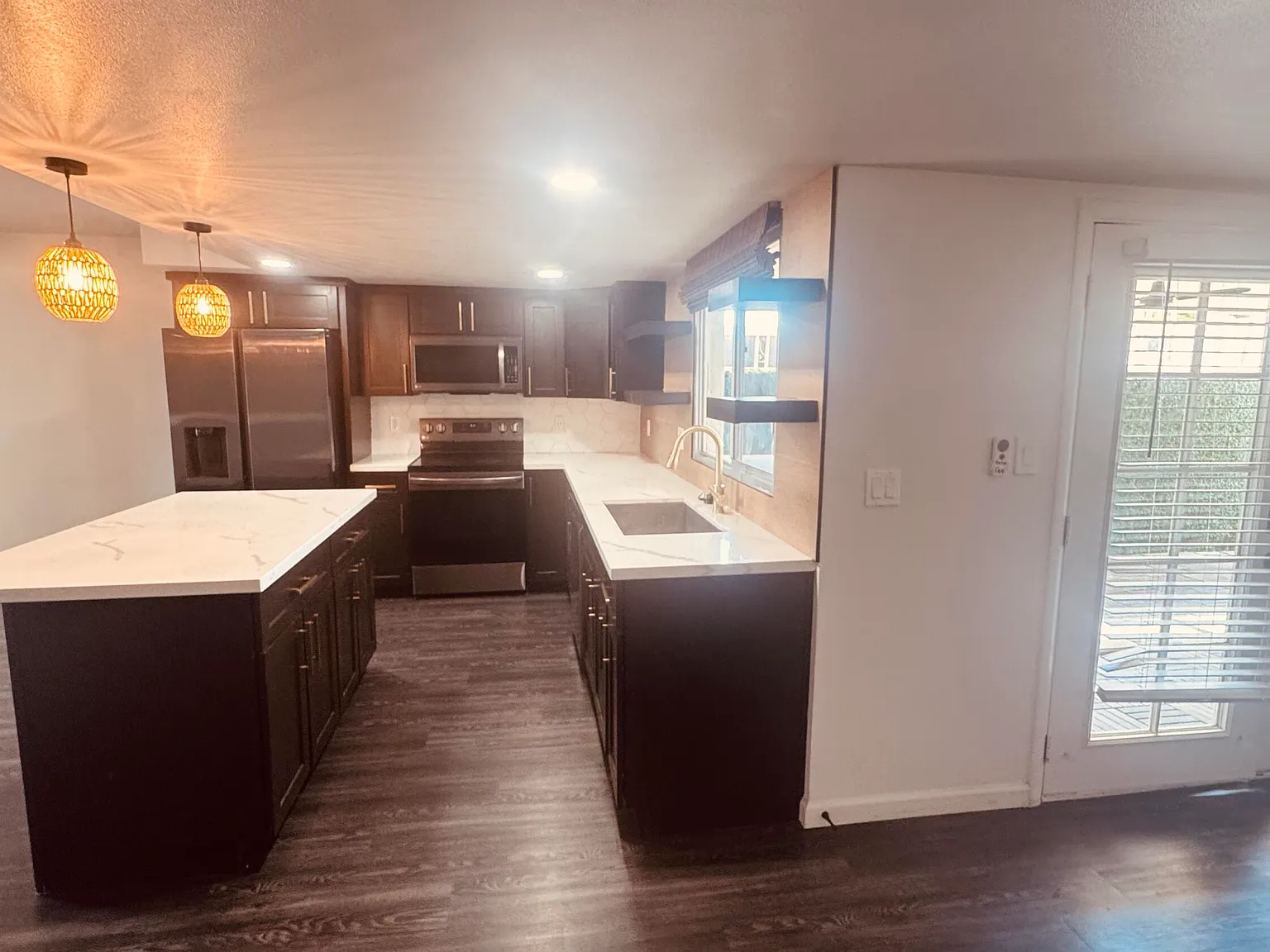 2 bed, 2.0 bath, 1352 sqft, $2,475 — Photo 1