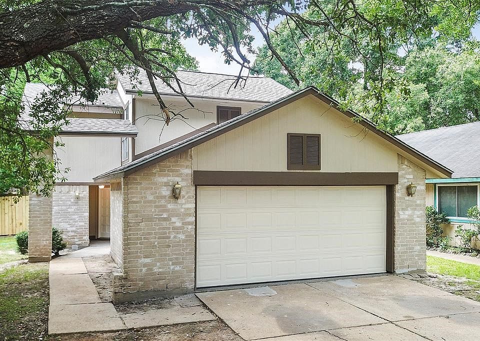 1st image of 16711 Capewood Dr
