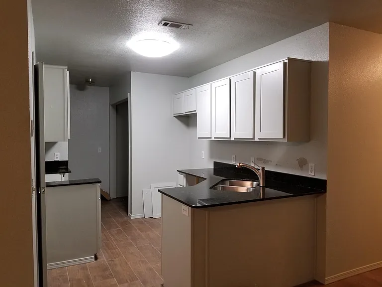 1388 E Fairlane St — Photo 1