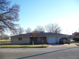 9212 Martin Dr, North Richland Hills, TX 76182