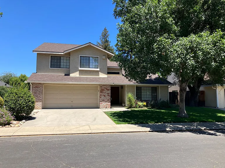 1717 Whippoorwill Ct — Photo 1