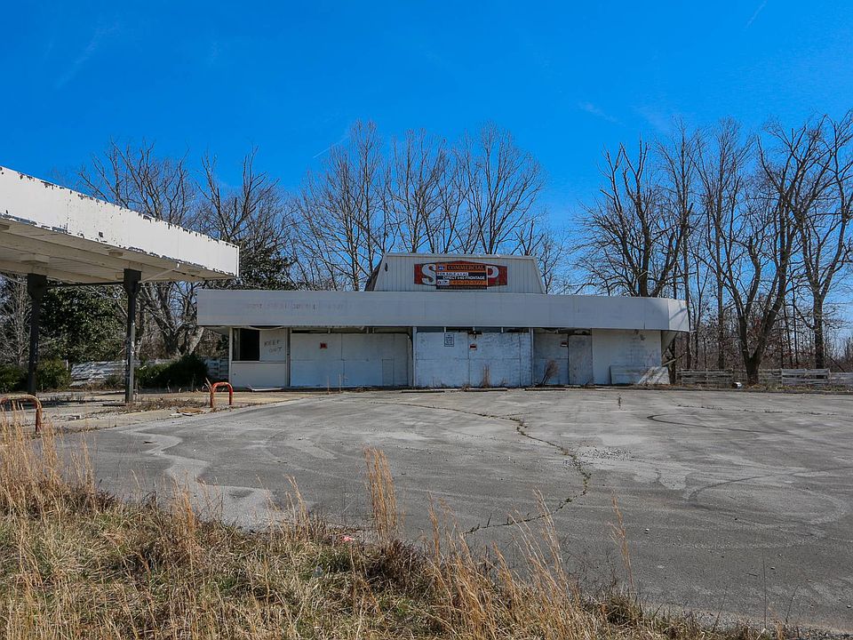 2nd image of 9888 Roberts Rd