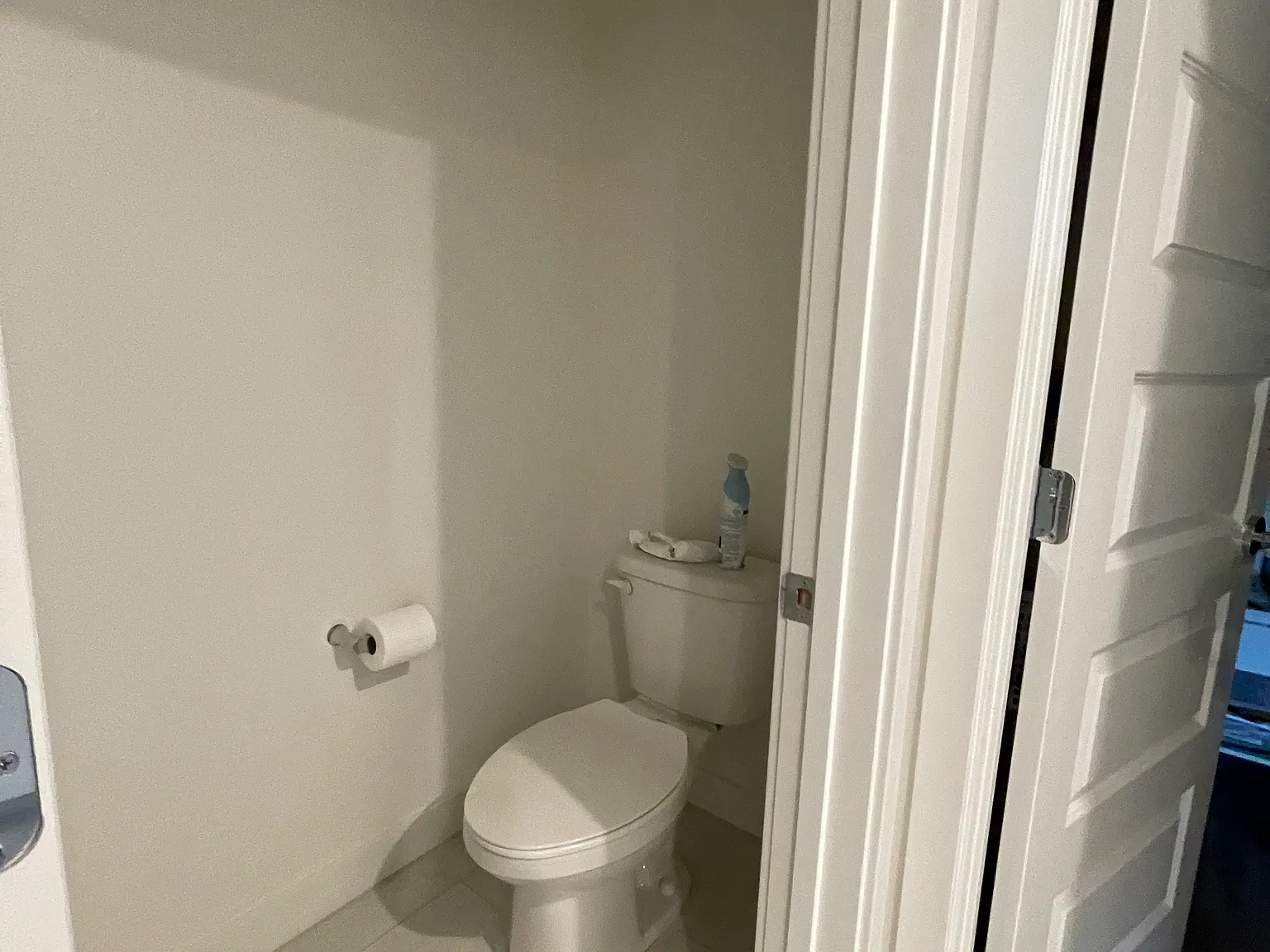 3 bed, 2.5 bath, 1455 sqft, $4,200 — Photo 4