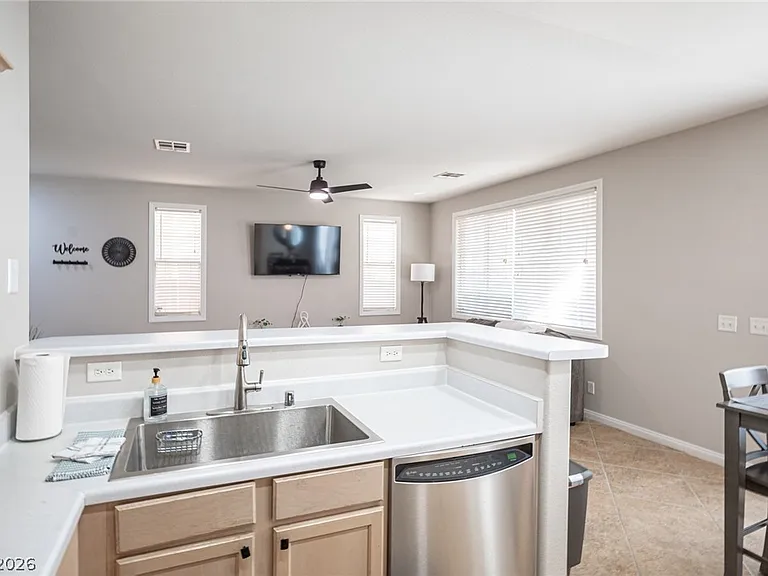 641 Solitude Point Ave — Photo 21