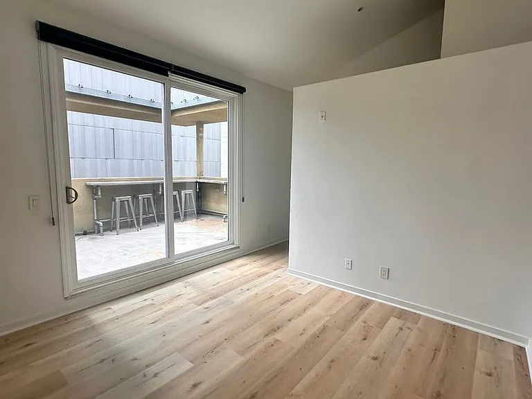 988 G St #31 — Photo 18