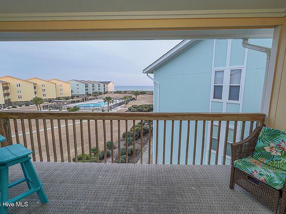 4th image of 918 N New River Drive #431