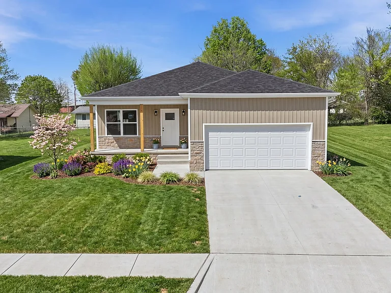 46 Whitley Ln — Photo 4
