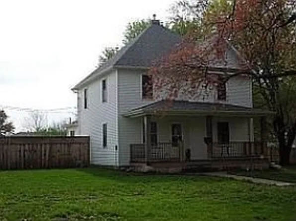319 SE 6th Ave, Galva, IL 61434