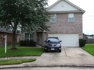 910 Cavern Brook Ln, Fresno, TX 77545
