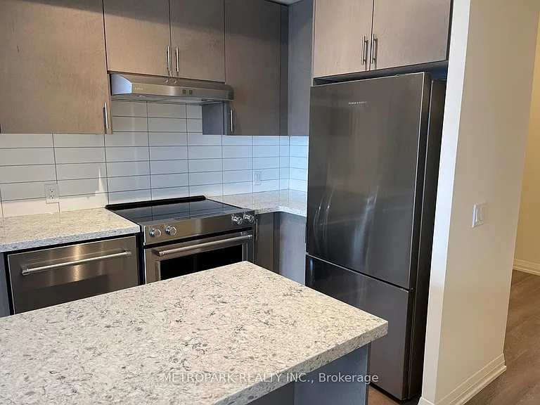 9000 Jane St #1506 — Photo 11