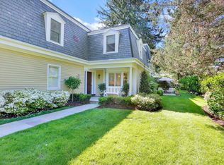 4 Old Church Rd APT 4, Greenwich, CT 06830