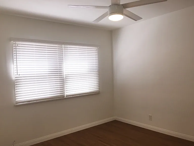 10964 Venice Blvd — Photo 13