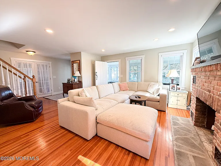 25 Ocean Ave — Photo 6