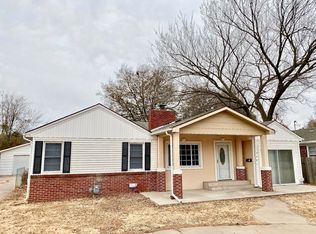 1941 S Hillside St, Wichita, KS 67211
