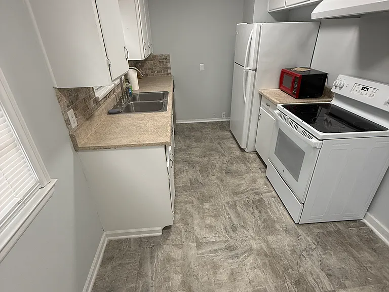 7314 E Lincoln St — Photo 15