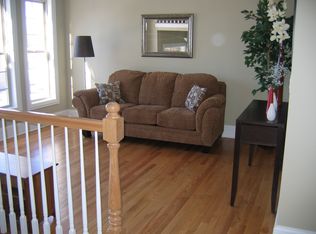 281 N Wilmette Ave, Westmont, IL 60559