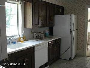 Kitchen Nice Big Window