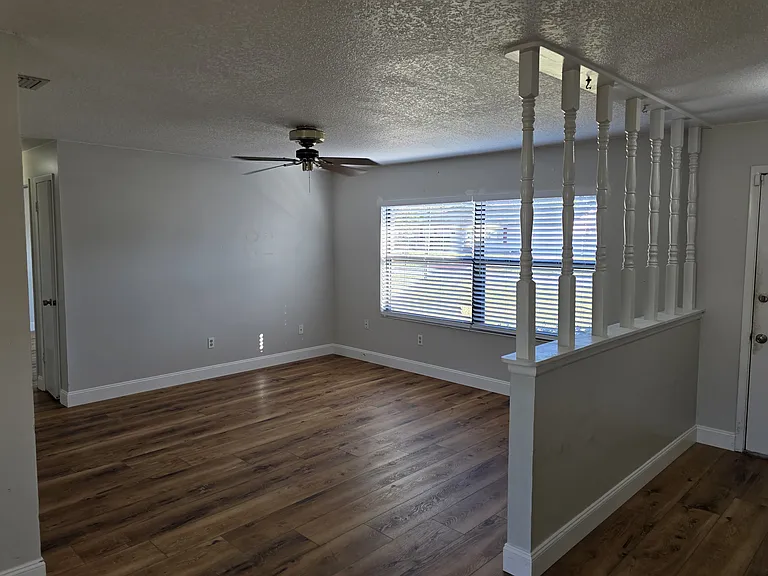 1215 Mellisa Dr — Photo 7