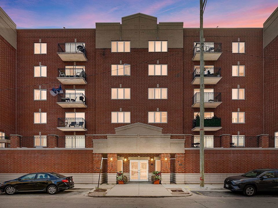 1st image of 3303 S Grove Ave #307
