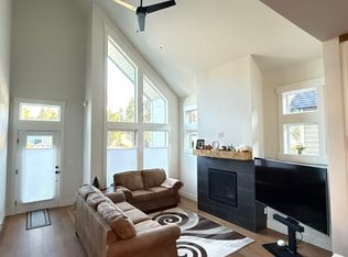 157 W Heising Dr, Sisters, OR 97759
