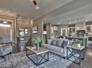 25400 W 92nd Ter, Lenexa, KS 66227