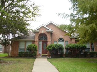 2444 Hunters Run Dr, Plano, TX 75025