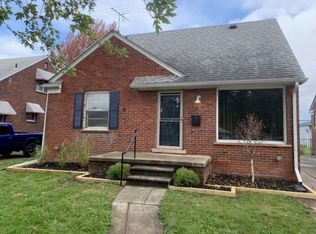 1380 Riverbank St, Lincoln Park, MI 48146