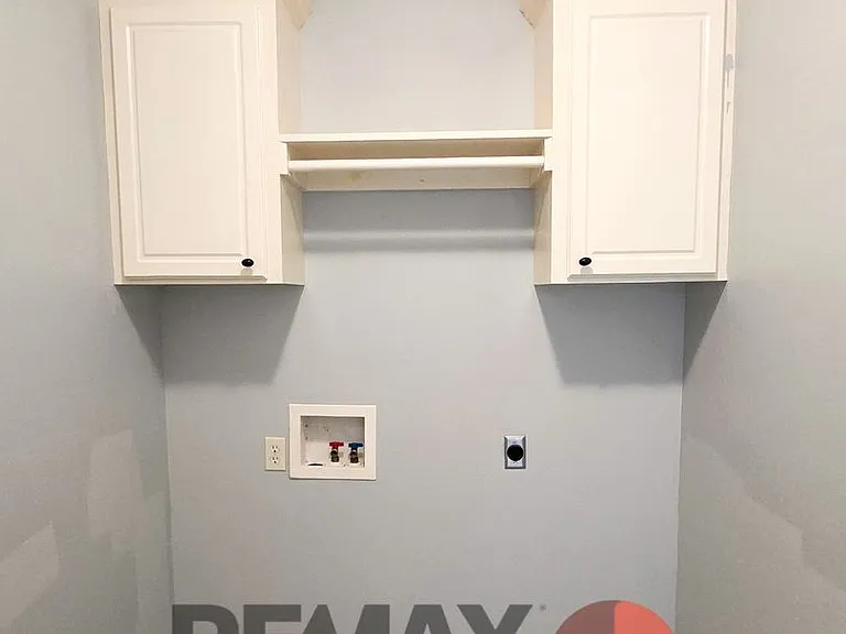 75 Booker Dr — Photo 10