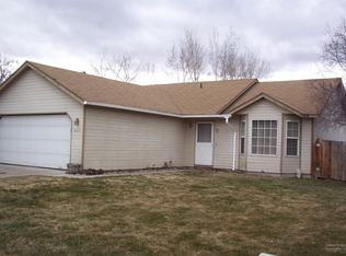 1957 SW 27th St, Redmond, OR 97756