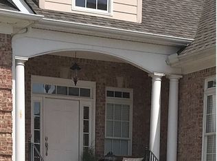 2 Hunters Landing Dr, Greer, SC 29651