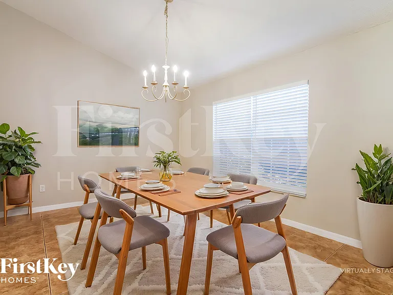649 Rosaro Ct — Photo 7
