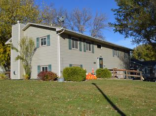 506 Frankfort Ave SE, Orange City, IA 51041