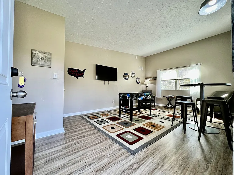 6195 Kalbfleisch Rd — Photo 31