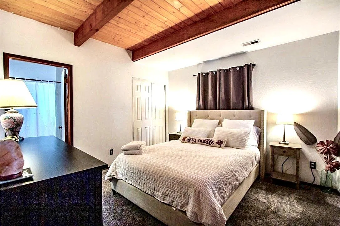 2 bed, 1.5 bath, 1104 sqft, $2,500 — Photo 4