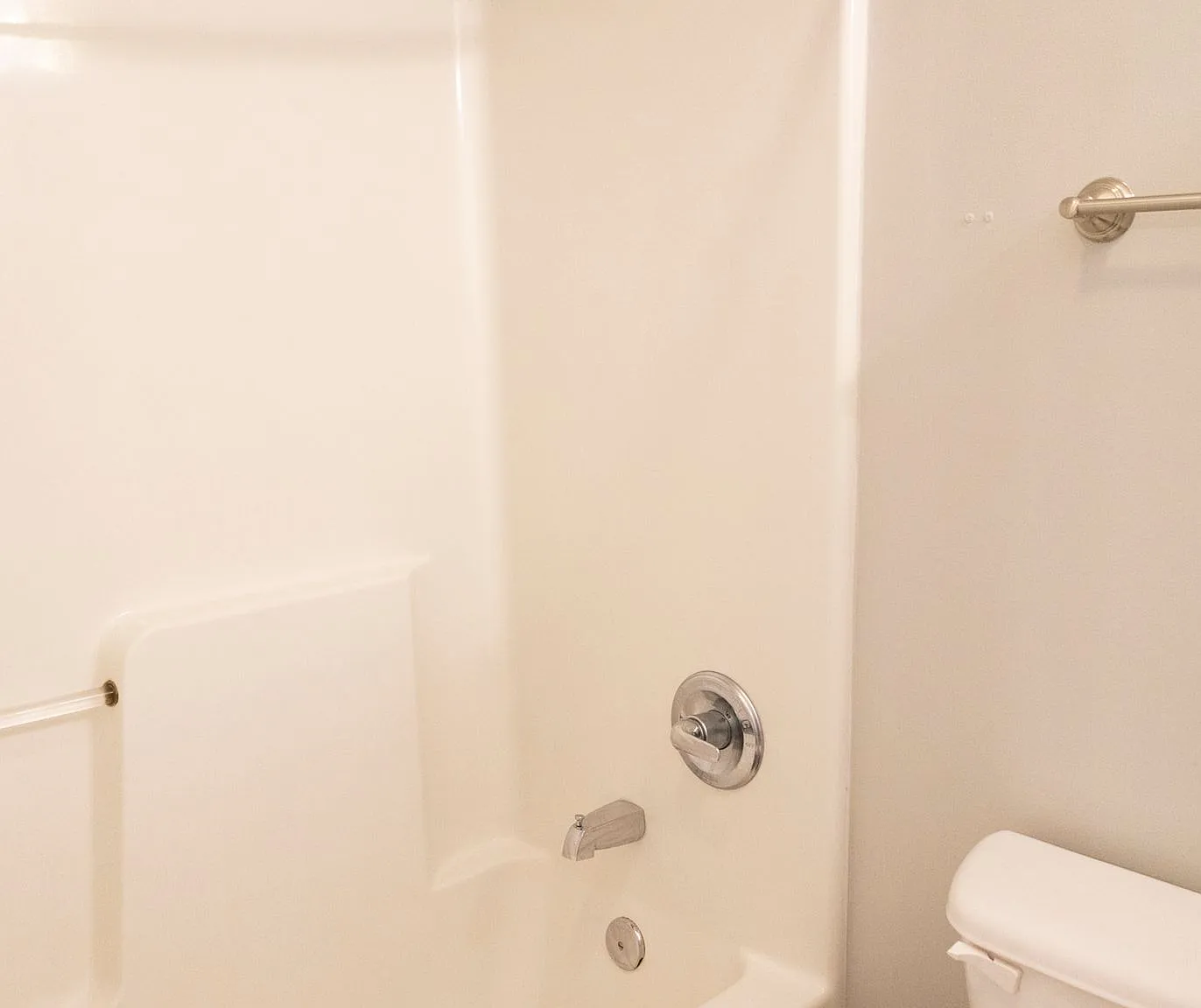 Trapper's Keep 3 — Photo 2