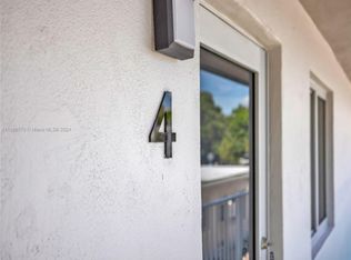 417 SE 3rd Ave APT 4, Hallandale, FL 33009