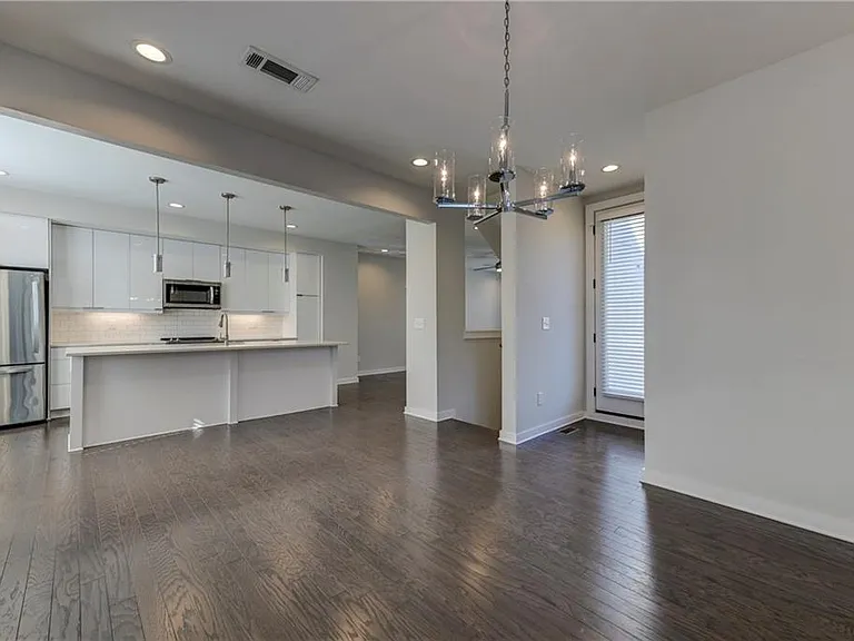 415 Gartrell St SE #7 — Photo 7