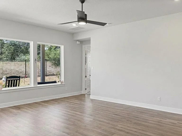 8408 Grenadier Dr — Photo 11
