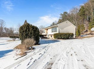 30 Kingsbury Xing, Milton, VT 05468