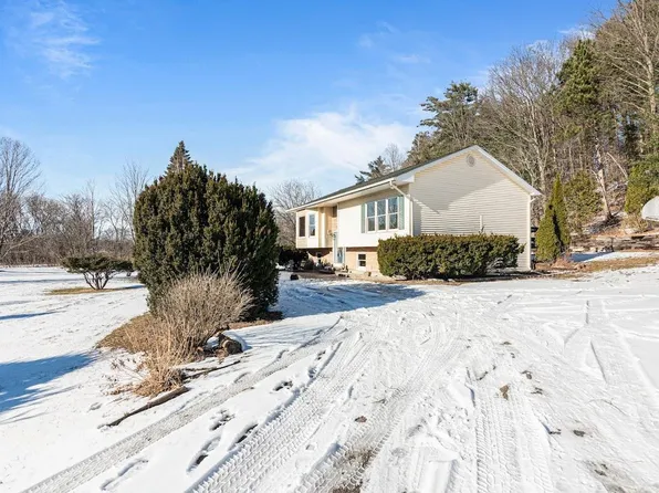 30 Kingsbury Crossing, Milton, VT 05468
