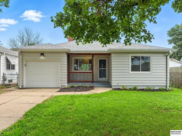 3223 S 43rd St, Omaha, NE 68105