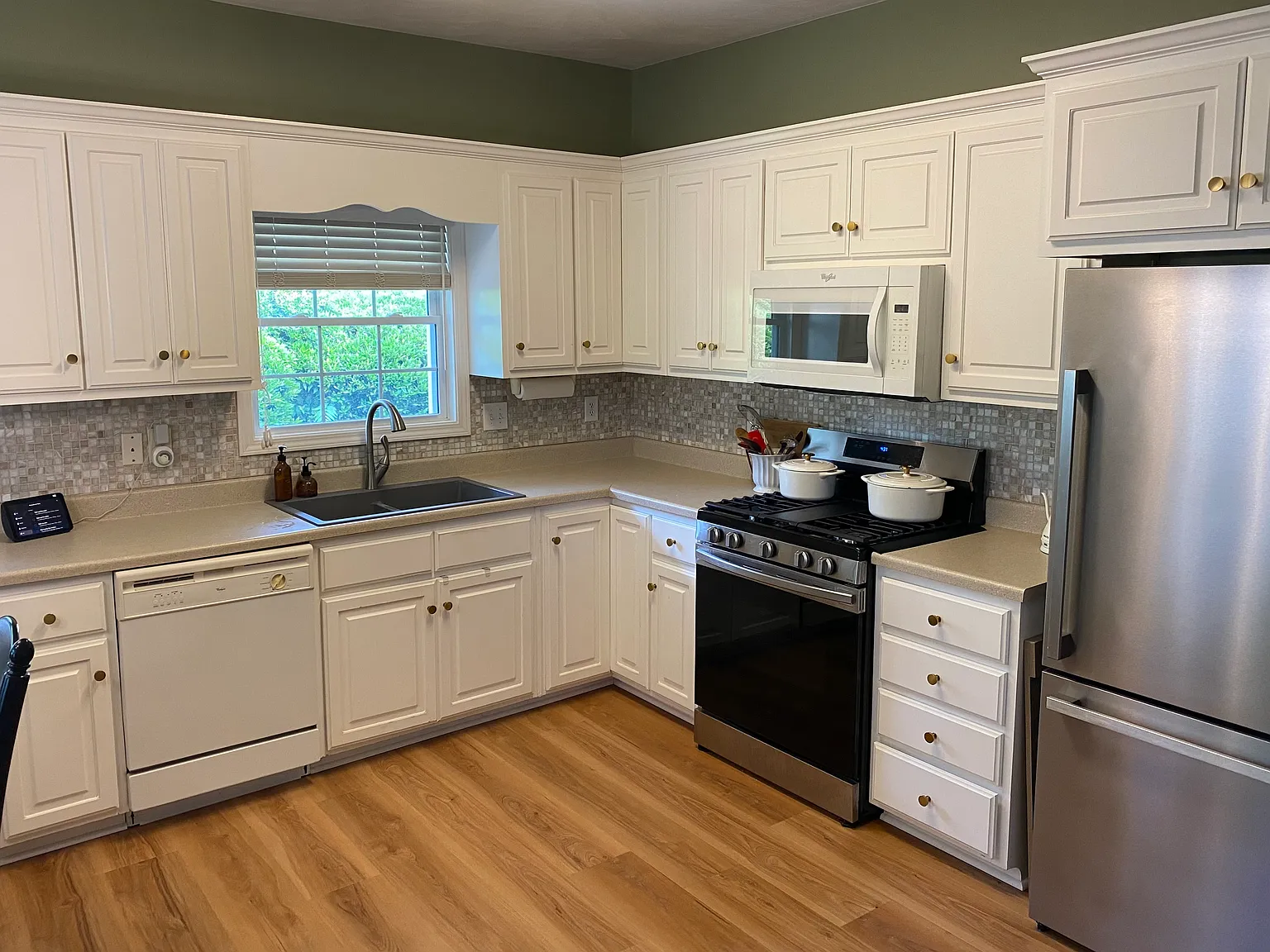 2 bed, 1775 sqft, $2,200 — Photo 2