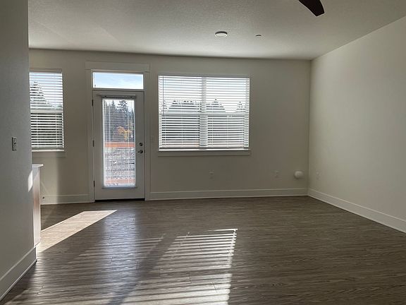 2nd image of 13609 NE 28th St #5