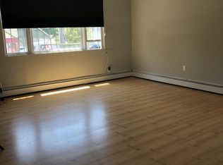 6929 Metropolitan Ave, Middle Village, NY 11379