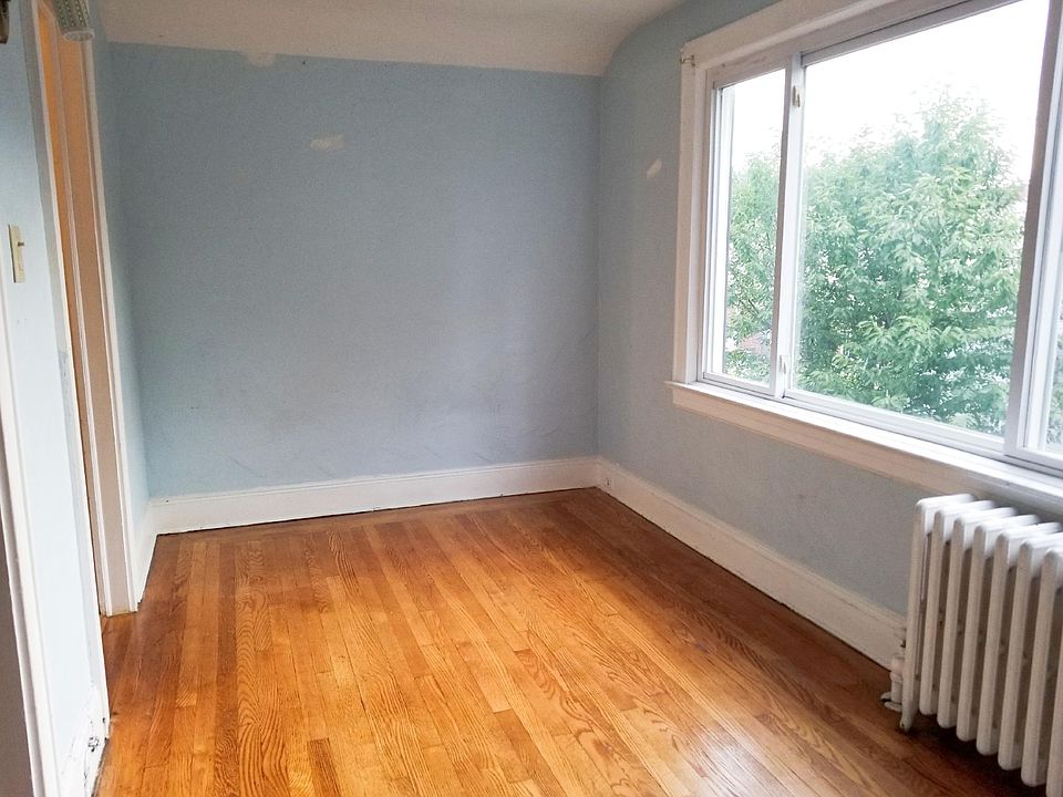 1st image of 14720 32nd Ave