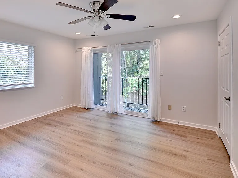 106 Harrops Gln — Photo 15