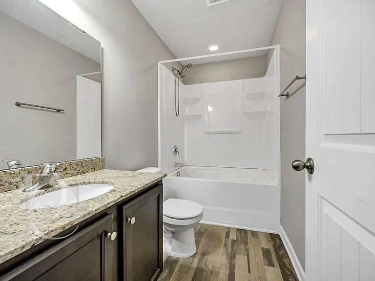 107 Nobility Dr — Photo 14
