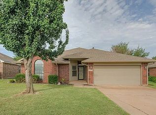 16405 Sterling Creek Dr, Edmond, OK 73013