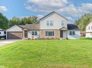 32794 Sutton Rd, Chesterfield, MI 48047