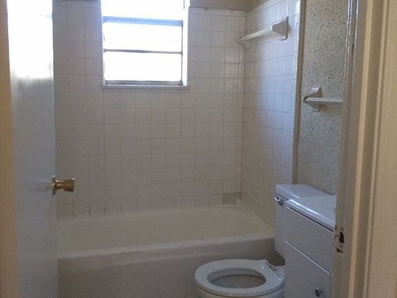 3rd image of 1067 S Orleans St APT 3